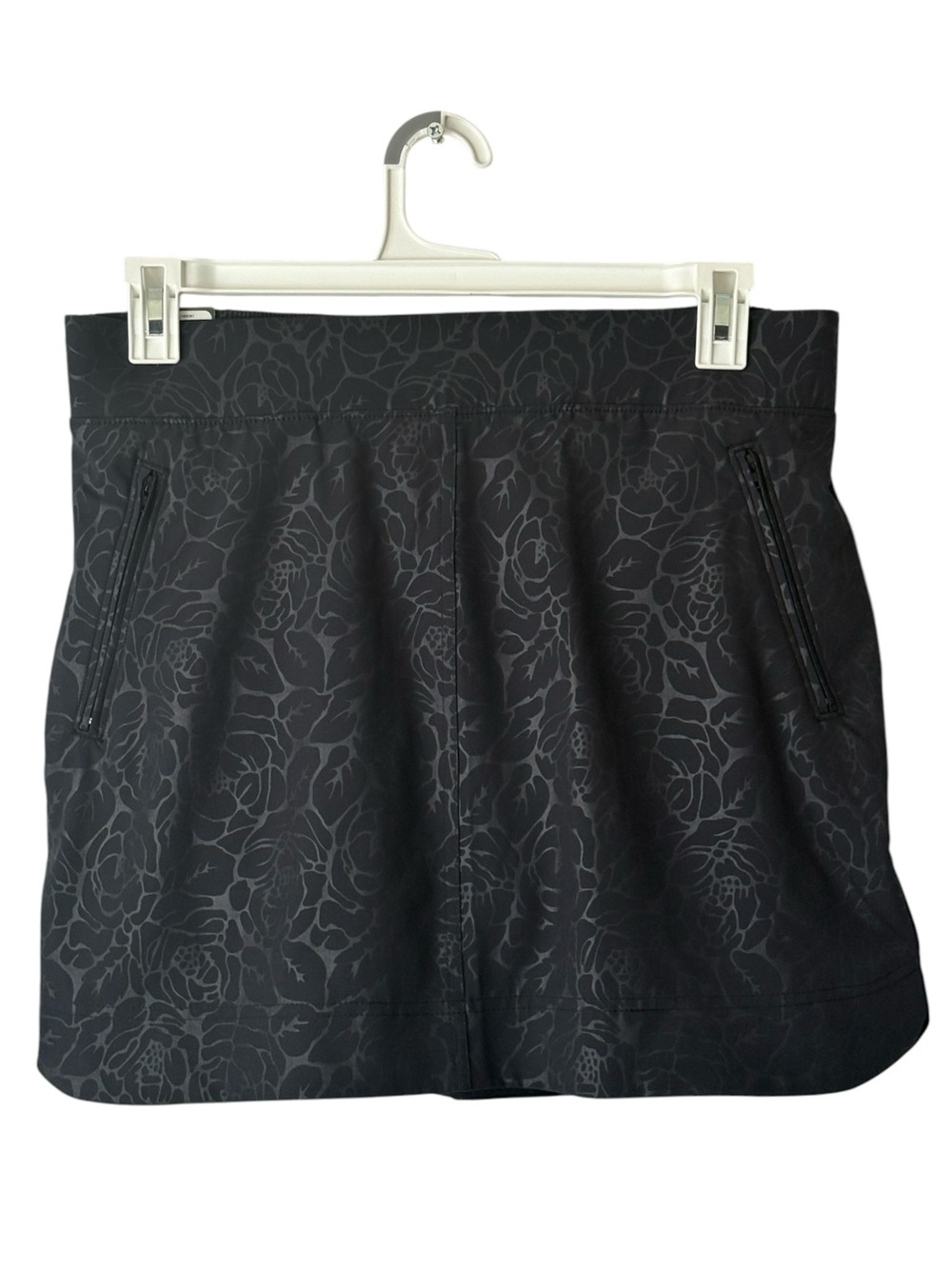 Orvis Classic Collection Women's Black Floral Skort Size Medium Athletic Golf